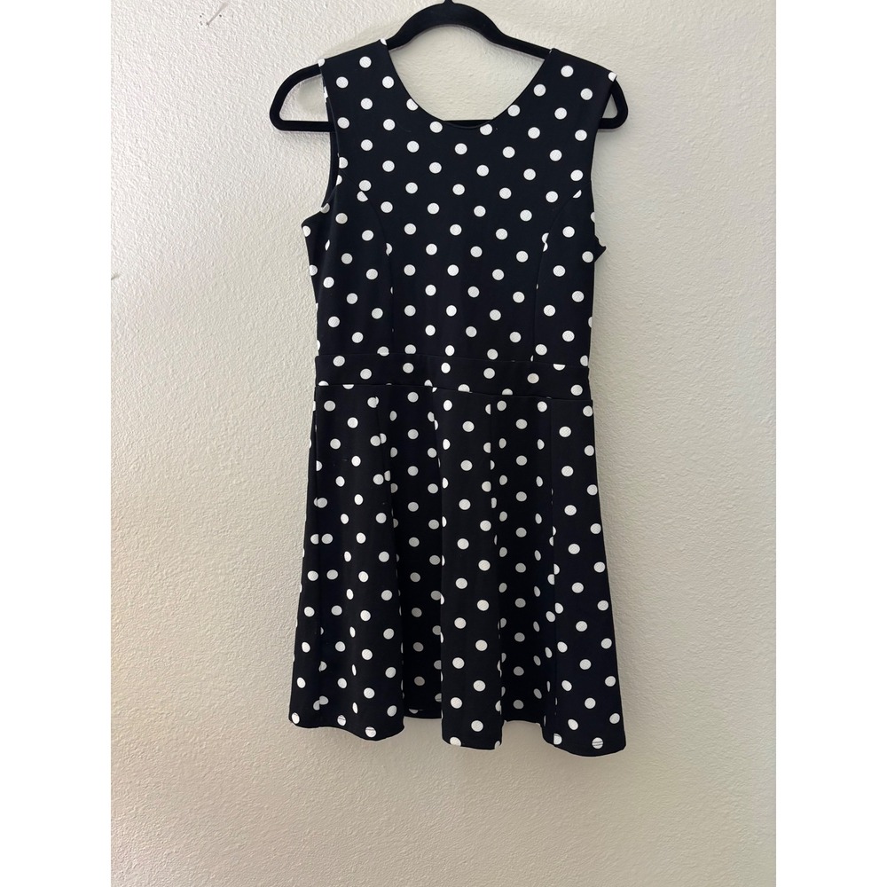 Nisan Black White Polka Dot Sleeveless Bow Back Fit & Flare‎ Dress
(A708)